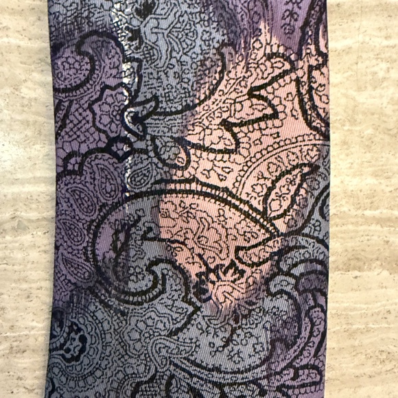 Pierre Balmain 100% Silk Italian Tie Extra Long at 62" - Picture 9 of 15